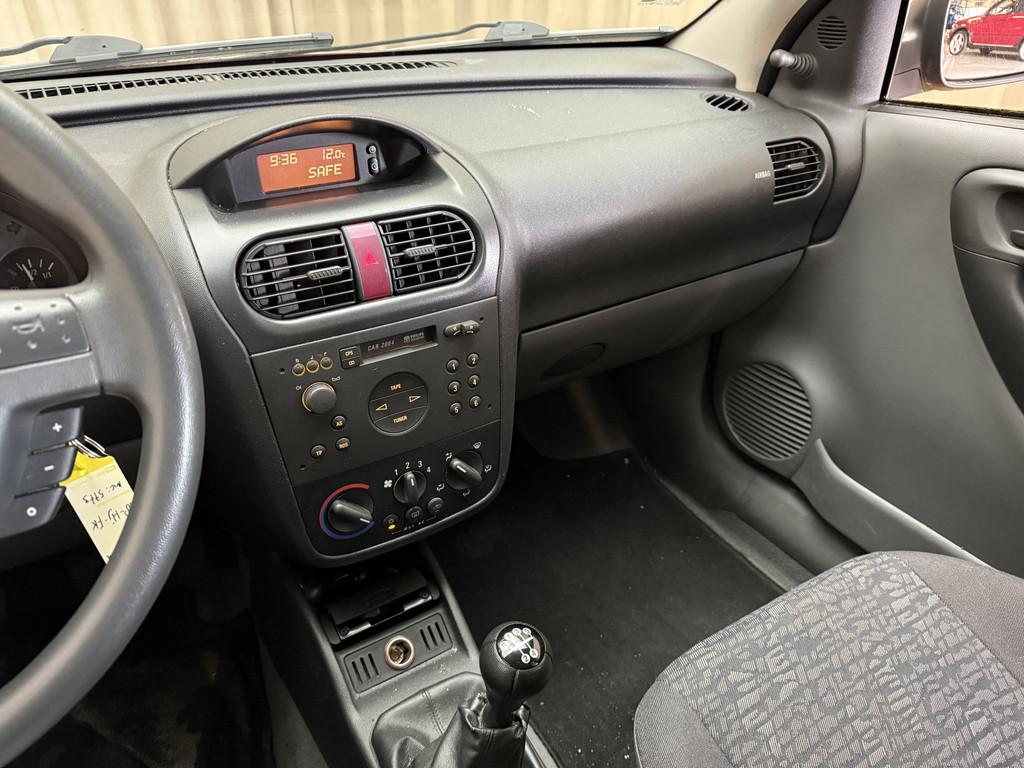 Opel Corsa 1.2-16V Comfort (bj 2001), Voorwielaandrijving, Gebruikt, 31 €/maand, Origineel Nederlands