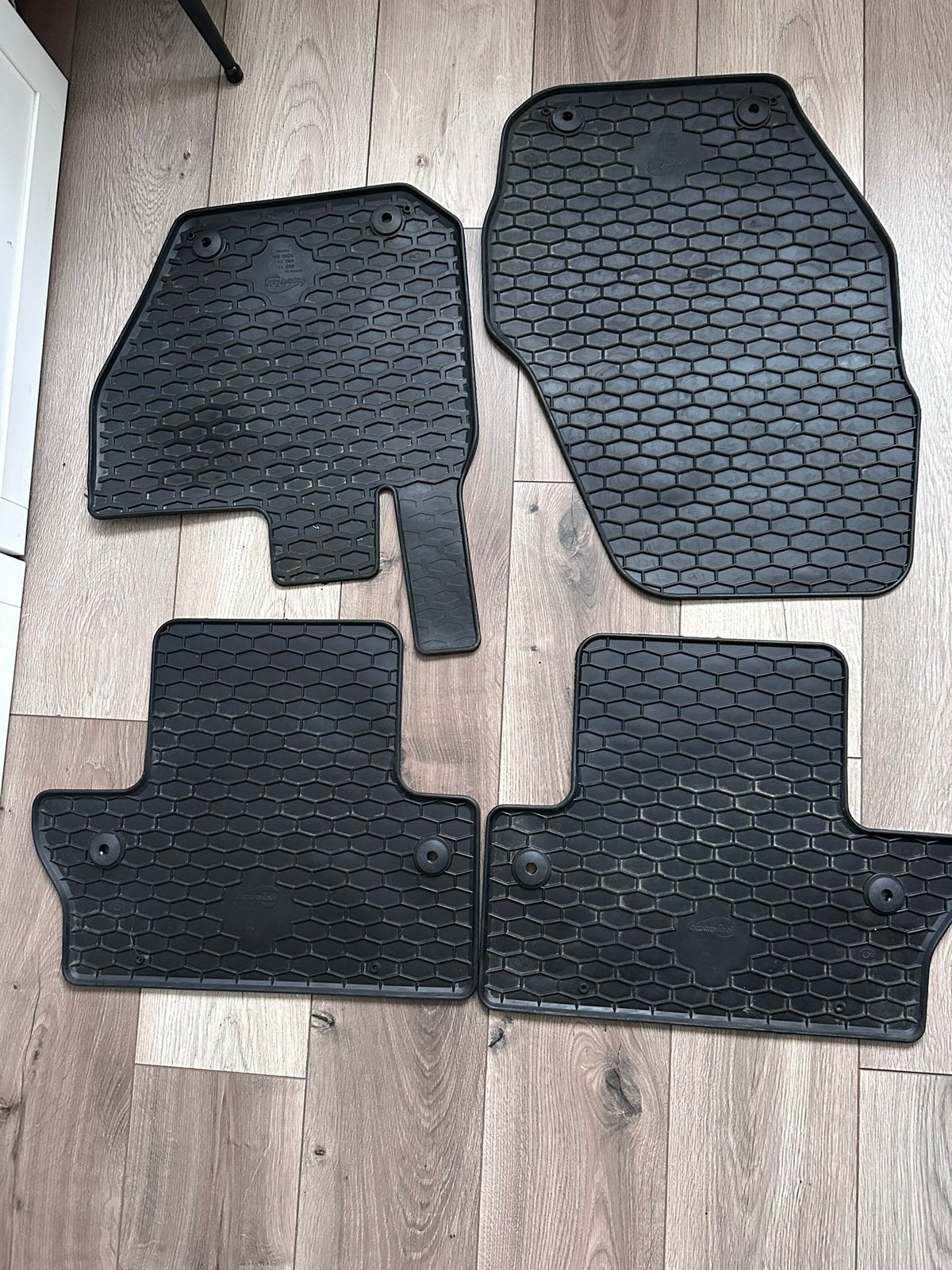 Rubberen automatten Volvo V60, Ophalen, Gebruikt