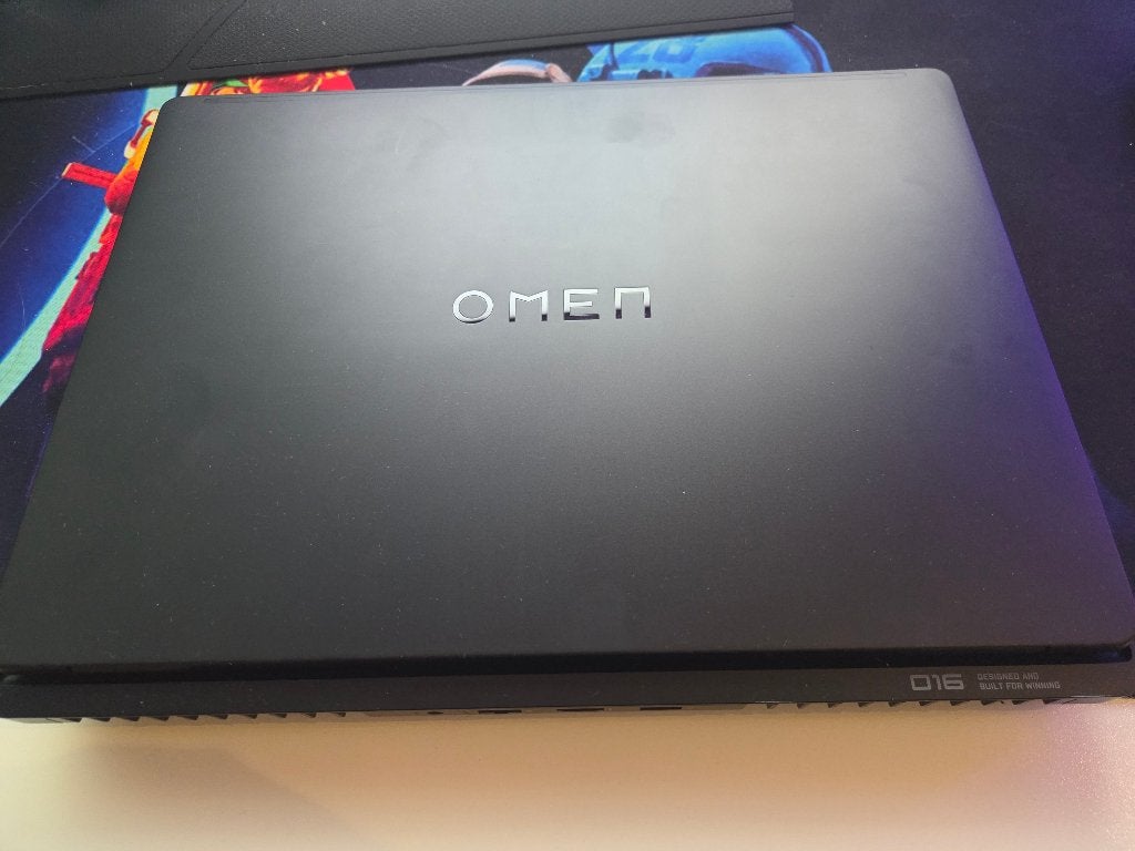 Foto 5 van Core Ultra 9 275HX, 5070 Ti, 32GB DDR5, 2TB, 16" 240Hz OLED