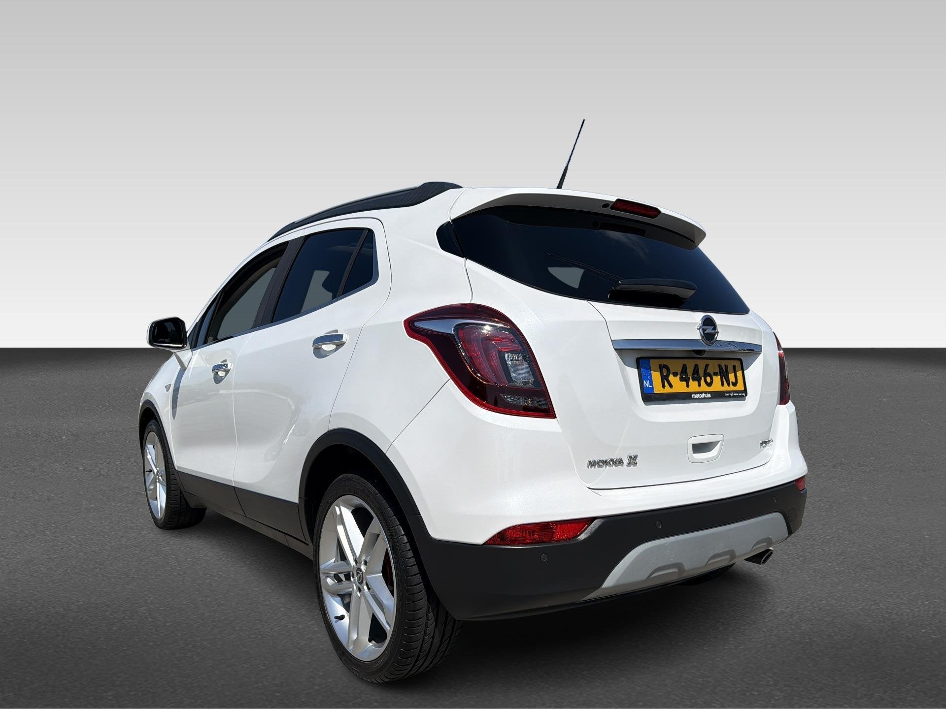Opel Mokka X 1.4 Turbo Black Edition, Auto's, 15 km/l, Gebruikt, Euro 6, Wit