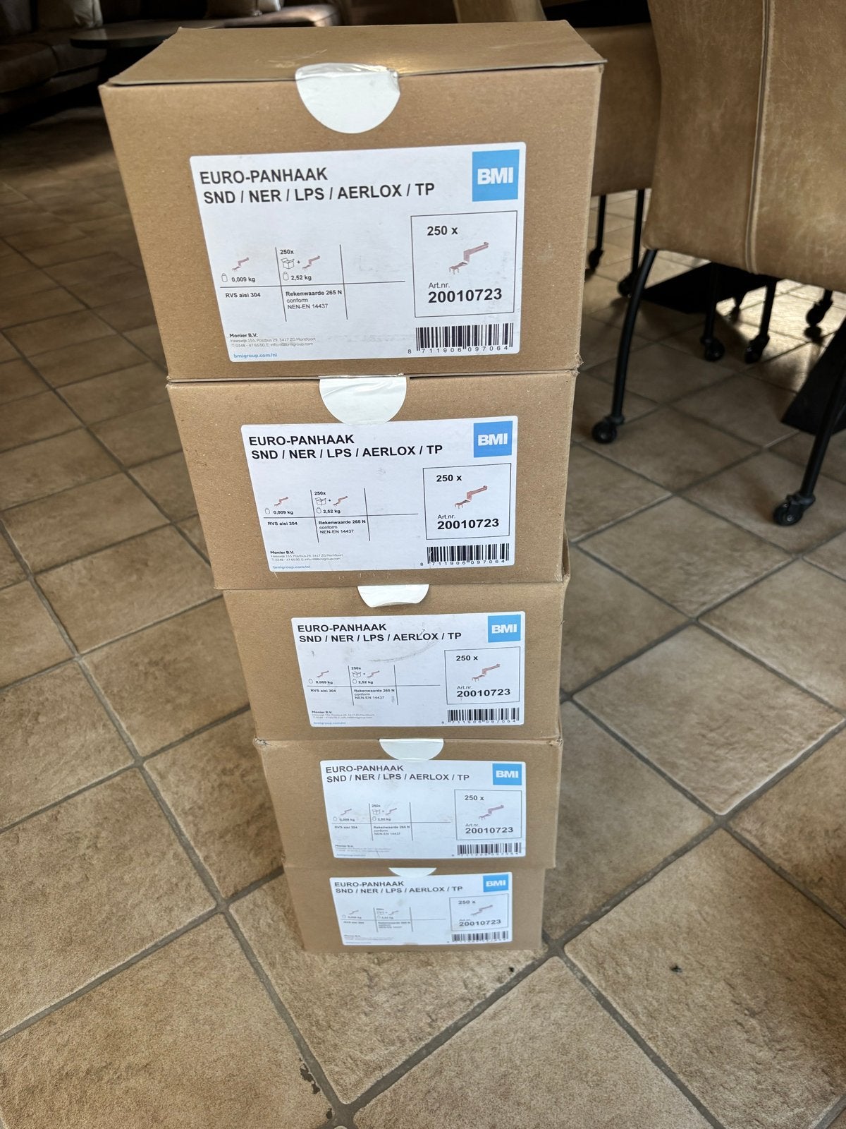 Euro-panhaken BMI (250 stuks per doos) 5 dozen, Overige kleuren, Nieuw, Ophalen of Verzenden, Dakpannen