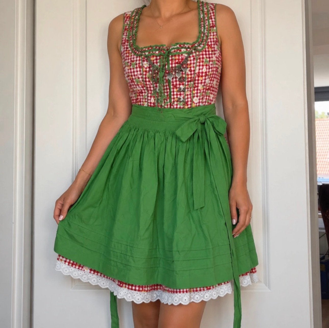Kinder Dirndl Maat 140 (Duitse 30) met Schort, Ophalen of Verzenden, Gebruikt, Meisje, Jurk of Rok