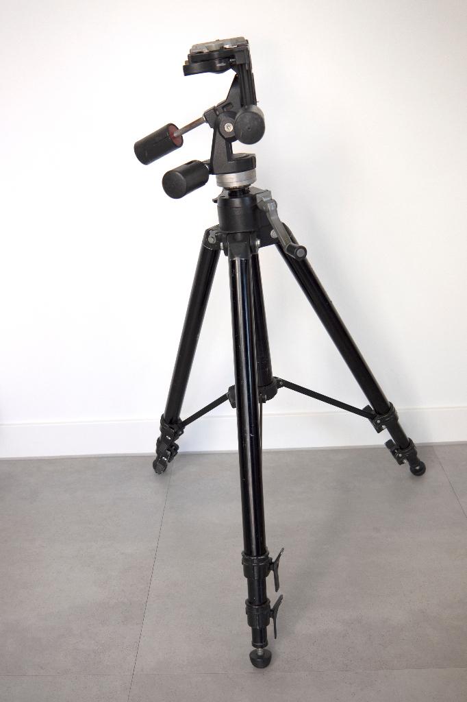 Manfrotto driepoot statief 074, Ophalen, Gebruikt, Driepoot, 175 cm of meer