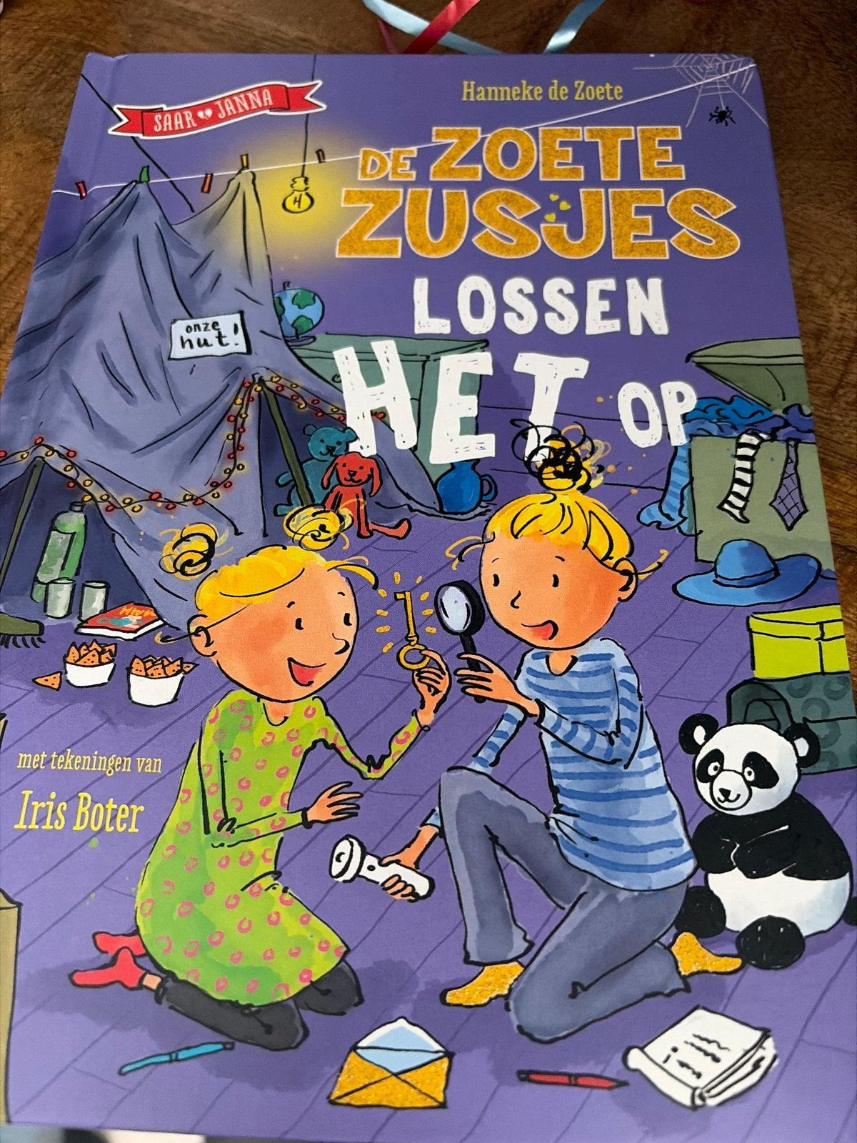 De Zoete Zusjes lossen het op, Ophalen