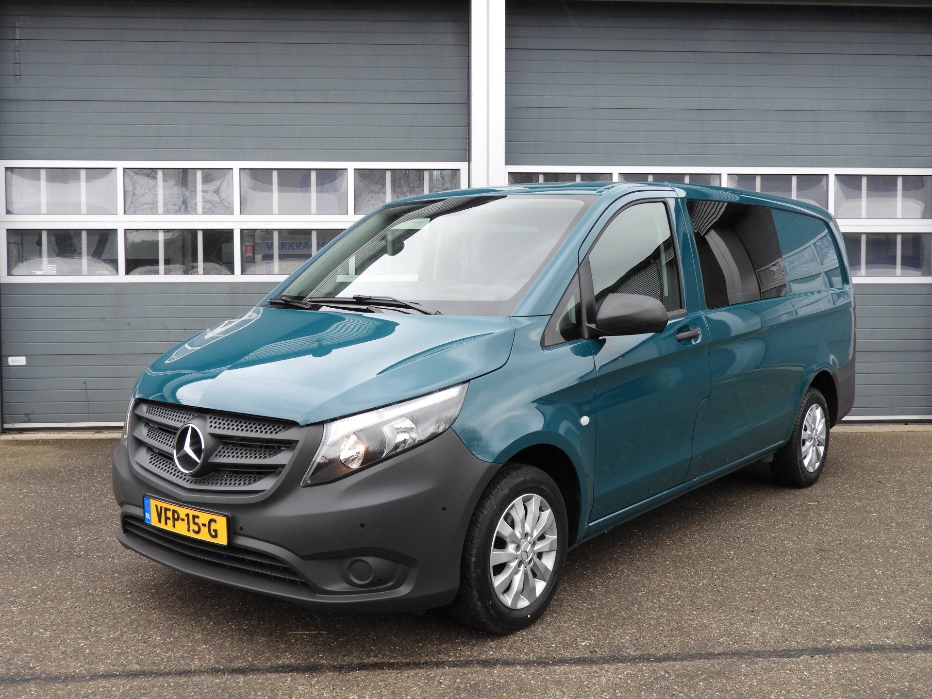 Mercedes-Benz Vito 114 CDI Lang DC Comfort AUT | CLIMA | NAV, Auto's, Automaat, Gebruikt, Euro 6, 4 cilinders