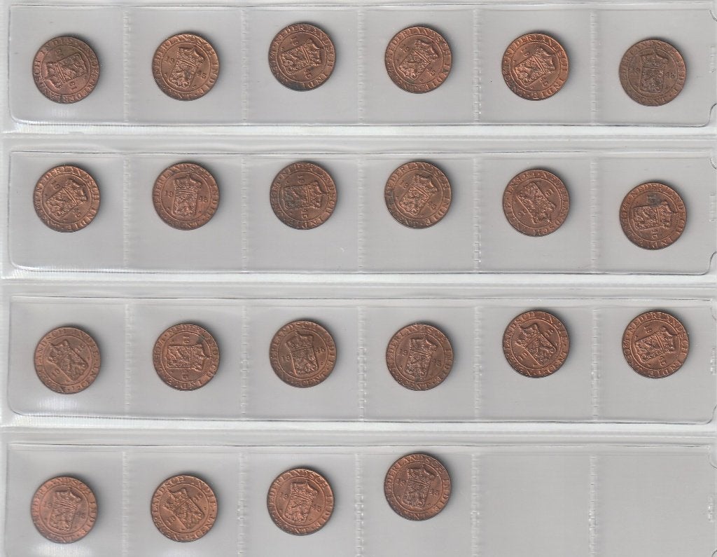 Lotje van 22x 1/2 cent 1945 Nederlands Indie, Postzegels en Munten, Verzenden, Zuidoost-Azië, Setje