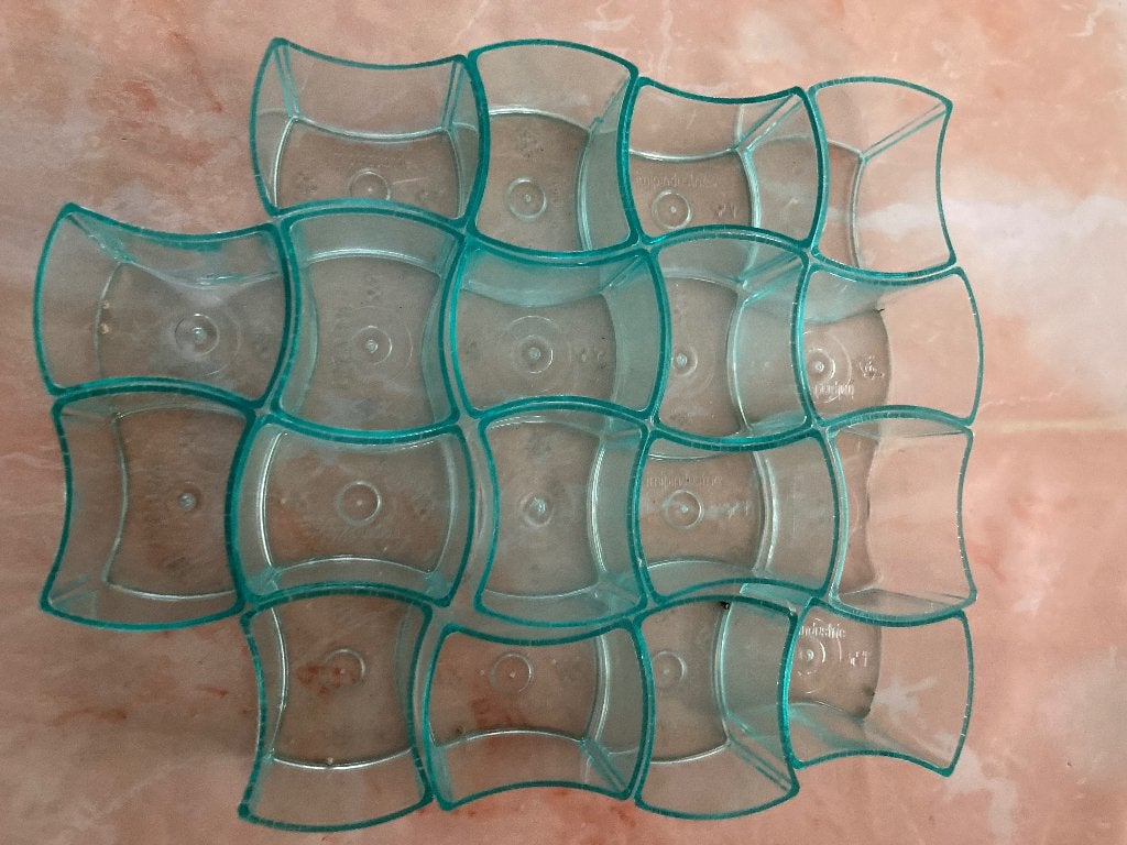 Set van 18 kleine plastic schaaltjes/bakjes, Kunststof, Overige merken, Overige typen, Ophalen of Verzenden