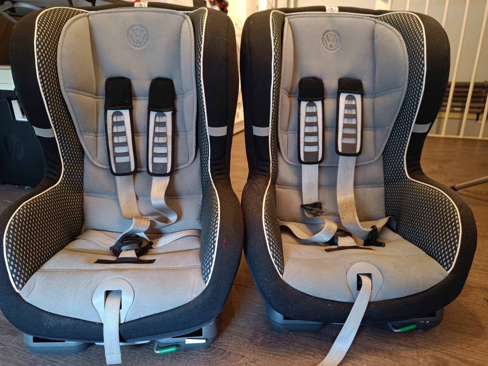 2x Britax Römer Duo autostoel 9-18 kg VW, Ophalen, Romer, Autogordel of Isofix, 9 t/m 18 kg