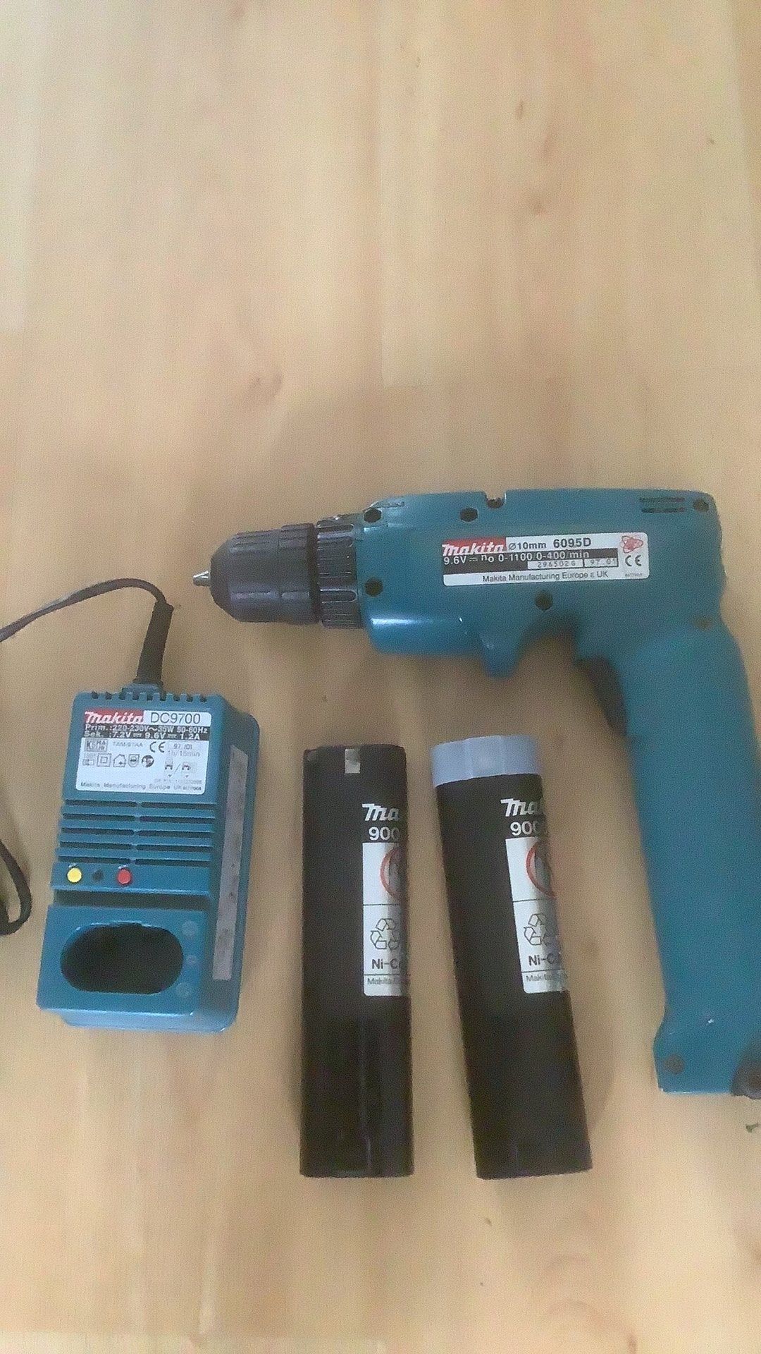 Makita 9.6 V 6095 D boormachine, Ophalen, Gebruikt, Variabele snelheid, Boor- en Schroefmachine