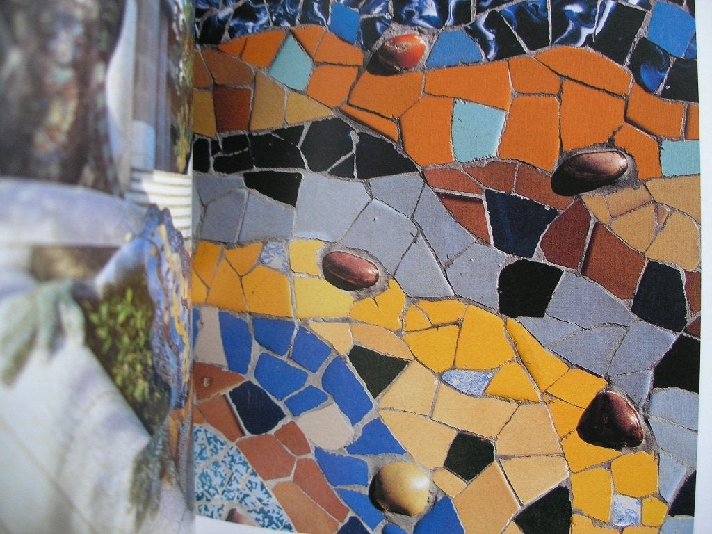 GAUDI inleiding in zijn architectuur - Juan-Eduardo Cirlot, Ophalen of Verzenden, Zo goed als nieuw, Architecten