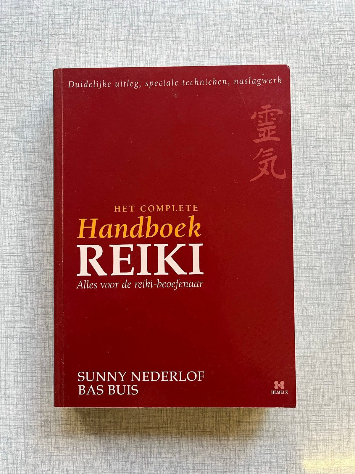 Het Complete Handboek Reiki - Sunny Nederlof & Bas Buis, Verzenden, Zo goed als nieuw, Spiritualiteit algemeen, Instructieboek