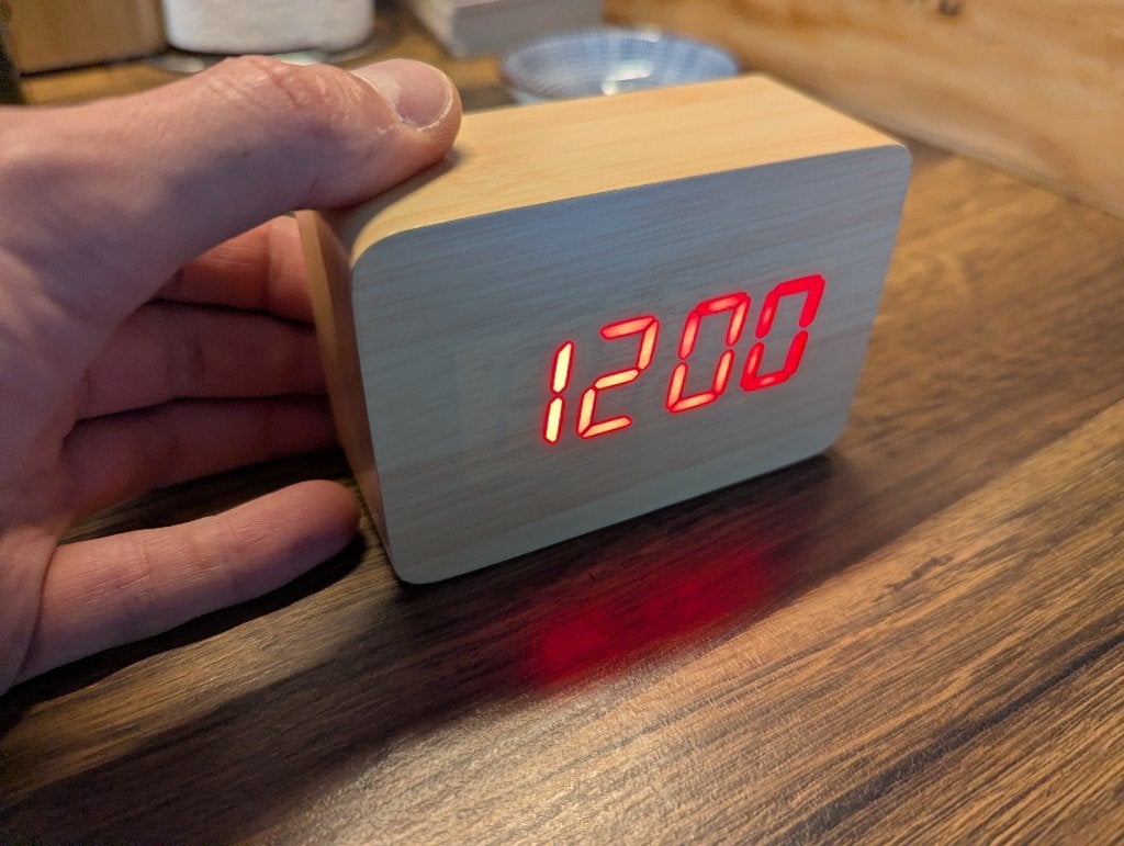 Alarm clock - USB or 3xAAA, Ophalen, Nieuw, Digitaal