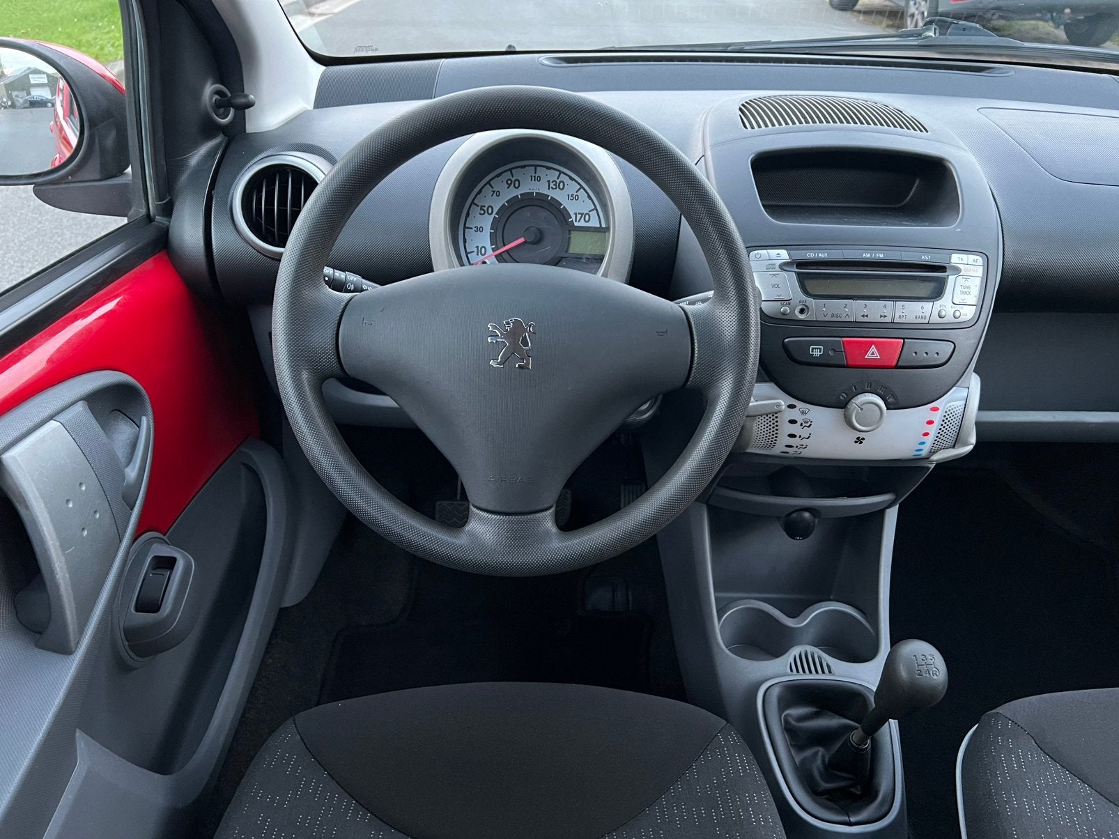 Peugeot 107 1.0-12V XS 5DR | NIEUWE APK | NAP | STUUURBEKR, Auto's, Voorwielaandrijving, Stof, 68 pk, Origineel Nederlands