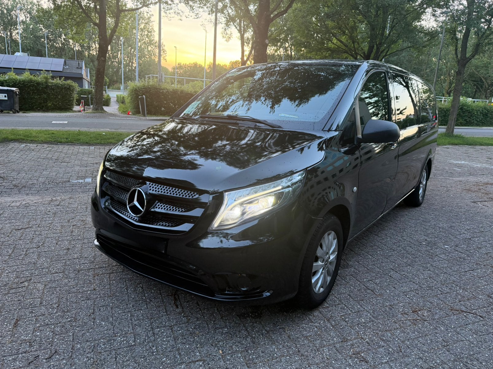 Mercedes-Benz Vito Tourer 116CDI XXL 163pk 7G-TRONIC Plus, Auto's, Mercedes-Benz, Achterwielaandrijving, Zwart, 4 cilinders, 2000 kg