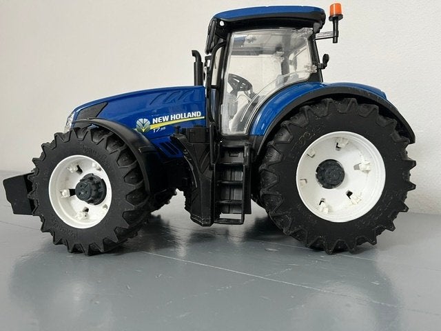 Bruder Tractor New Holland T 7.315, Ophalen of Verzenden, Zo goed als nieuw