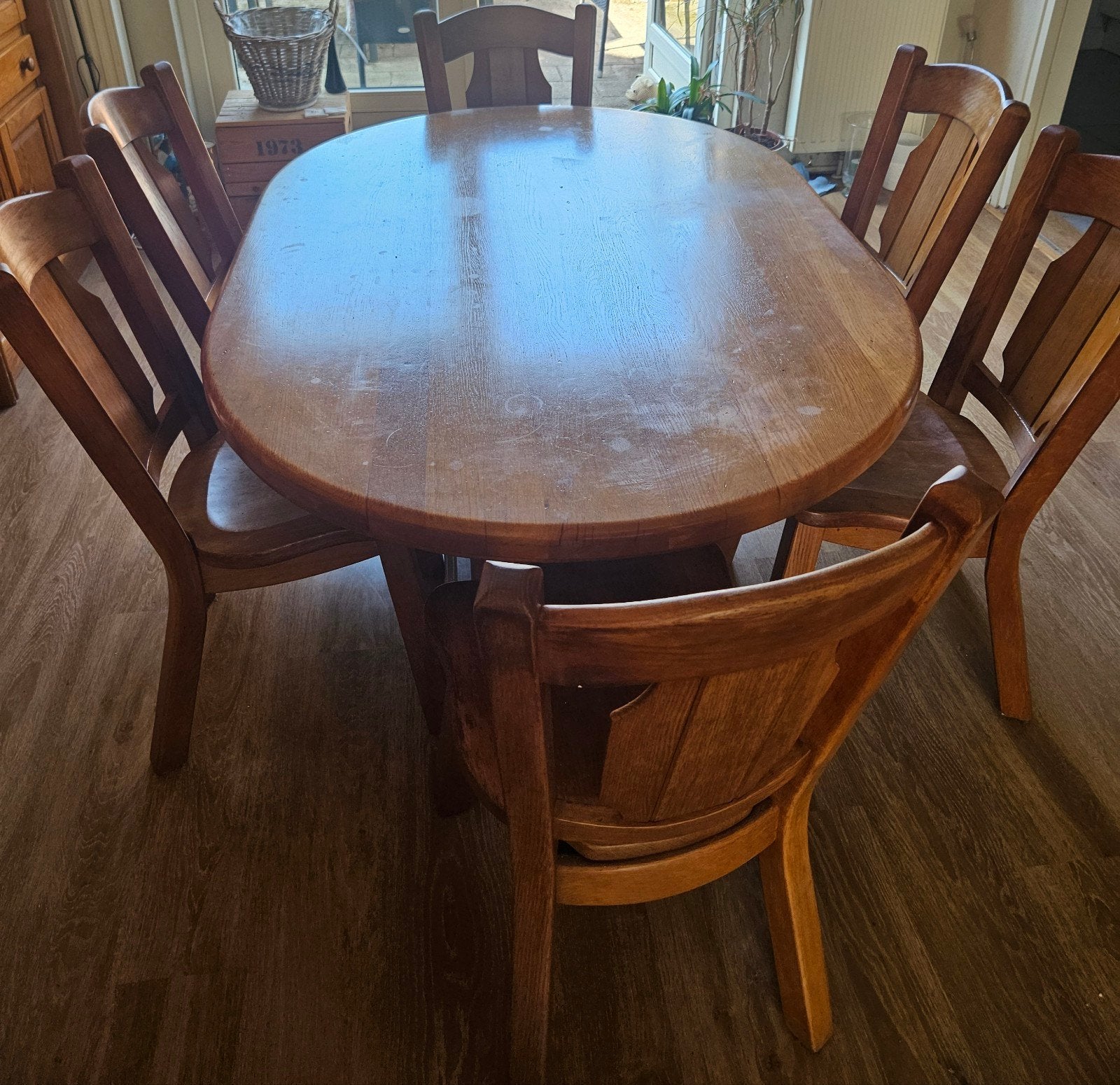 Ovale eettafel met 6 stoelen, massief hout, Huis en Inrichting, Tafels | Eettafels, Ophalen, Gebruikt, 50 tot 100 cm, Vier personen