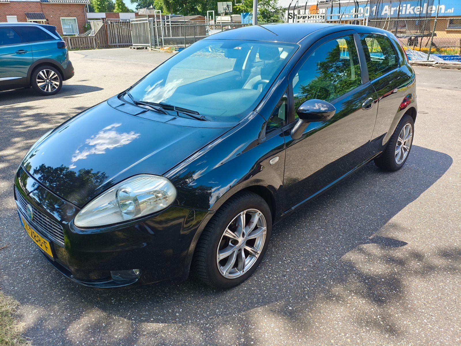 Fiat Punto 1.4 EVO - 2009 - 3-Deurs - 144.000 KM, 40 €/maand, Zwart, Handgeschakeld, Particulier