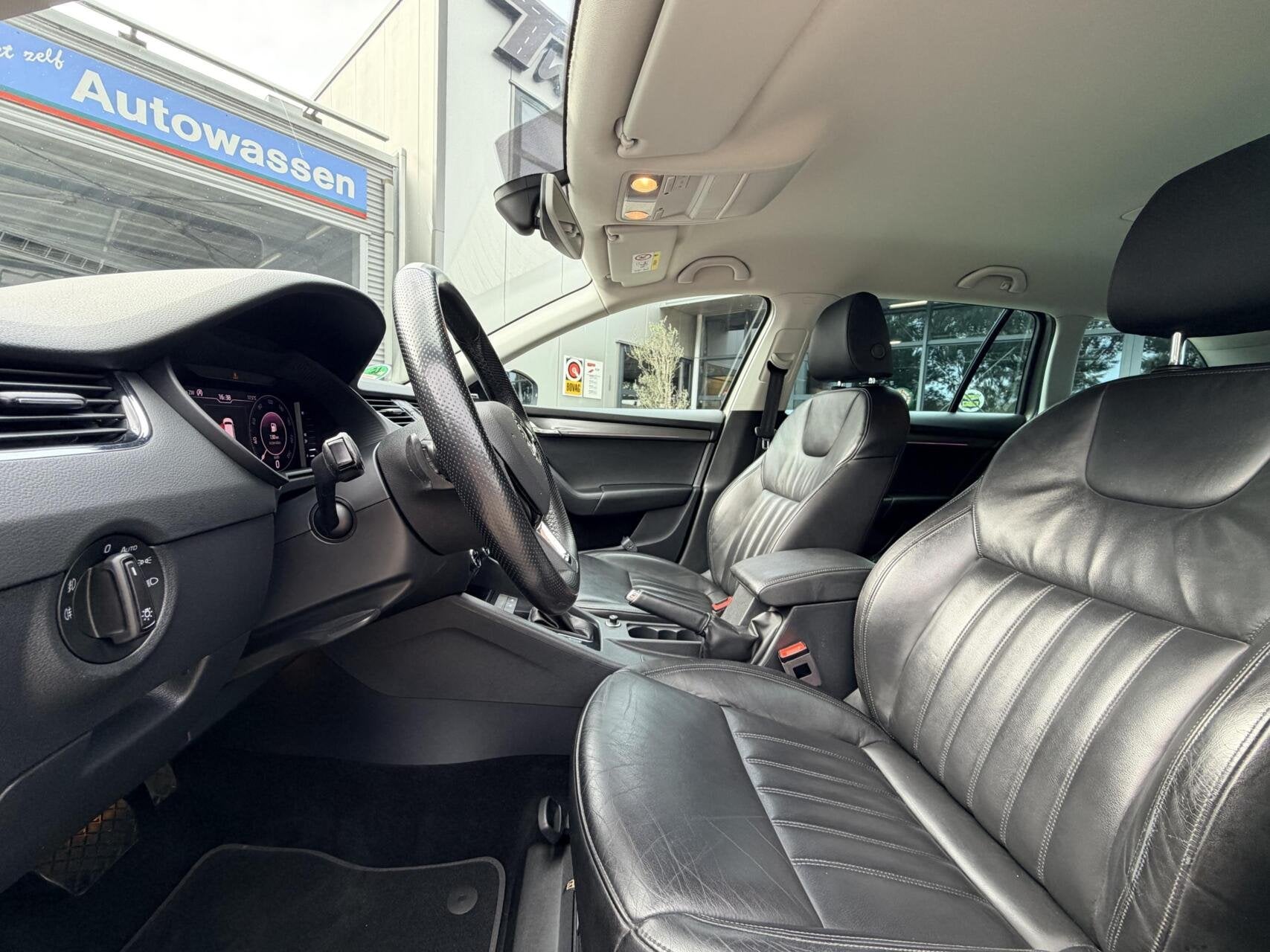 Skoda Octavia Combi 1.0 TSI Greentech Style Business | Keyle, Auto's, Dealer onderhouden, Gebruikt, 116 pk, 3 cilinders