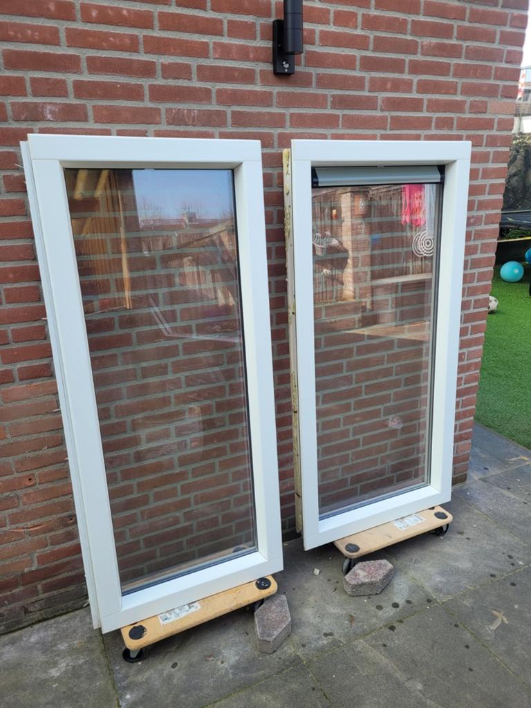 Kunststof kozijnen incl glas.houtnerf,wit,incl raambekleding, Doe-het-zelf en Verbouw, Kozijnen en Schuifpuien, Kunststof, Raamkozijn