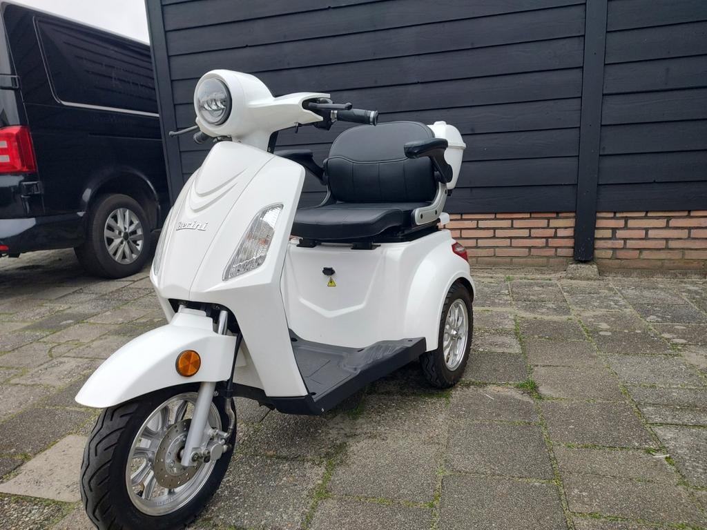 Berini Tres scootmobiel draaigashandel. Nieuwe batterijen., Ophalen, Nieuw, Overige merken