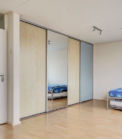 GRATIS Vier deuren voor schuifwand + rails, Ophalen, 50 tot 100 cm, Zo goed als nieuw, Minder dan 100 cm