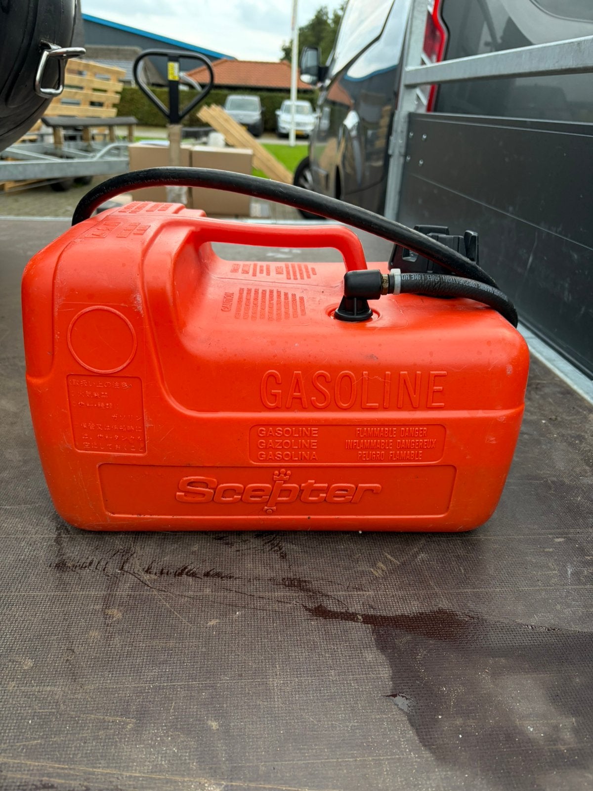 Foto 17 van Unieke vetus rubberboot met 8pk motor