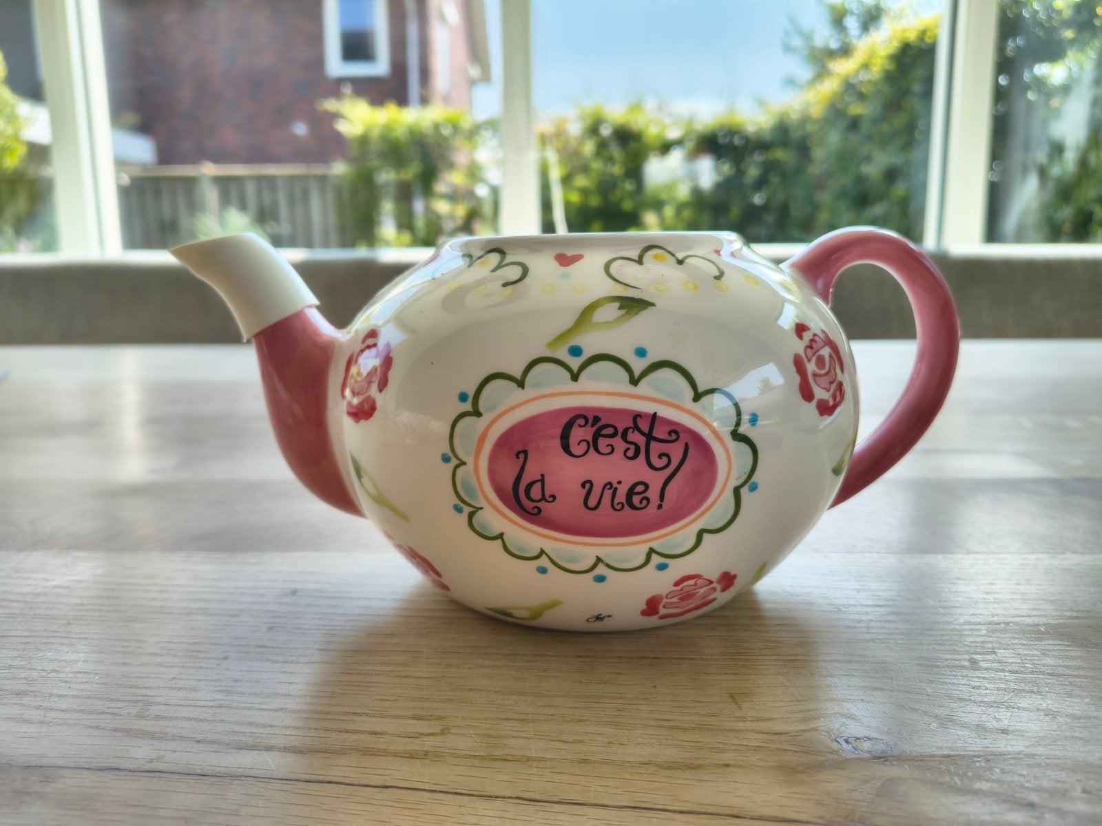Jet by Ter Steege theepot 'C'est la vie!' - deksel kapot, Huis en Inrichting, Keuken | Servies, Gebruikt, Keramiek, Ophalen of Verzenden