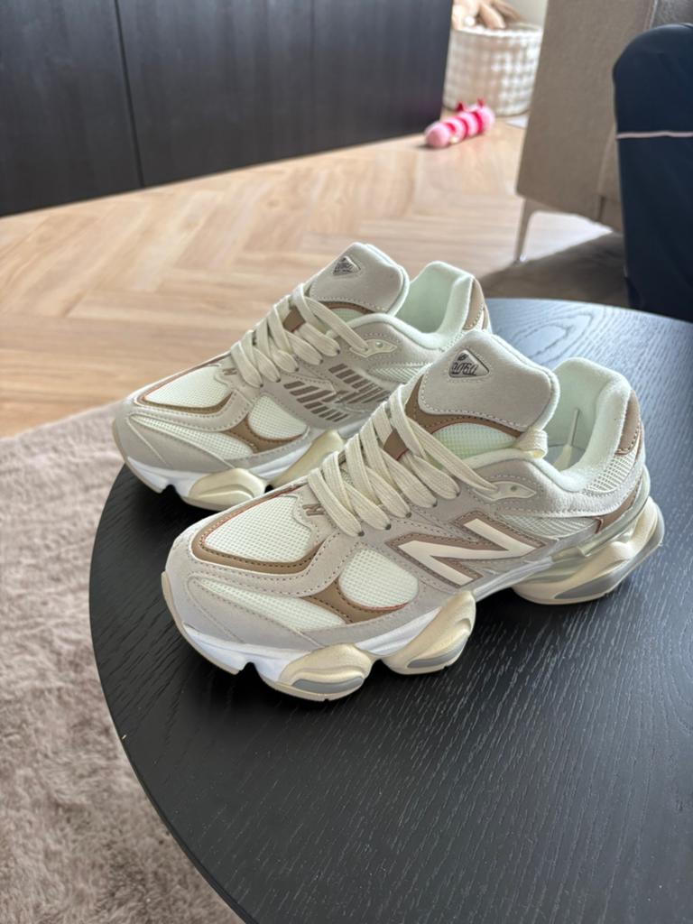 New Balance 9060, Kleding | Dames, Schoenen, Ophalen of Verzenden, Nieuw, Beige, Sneakers of Gympen