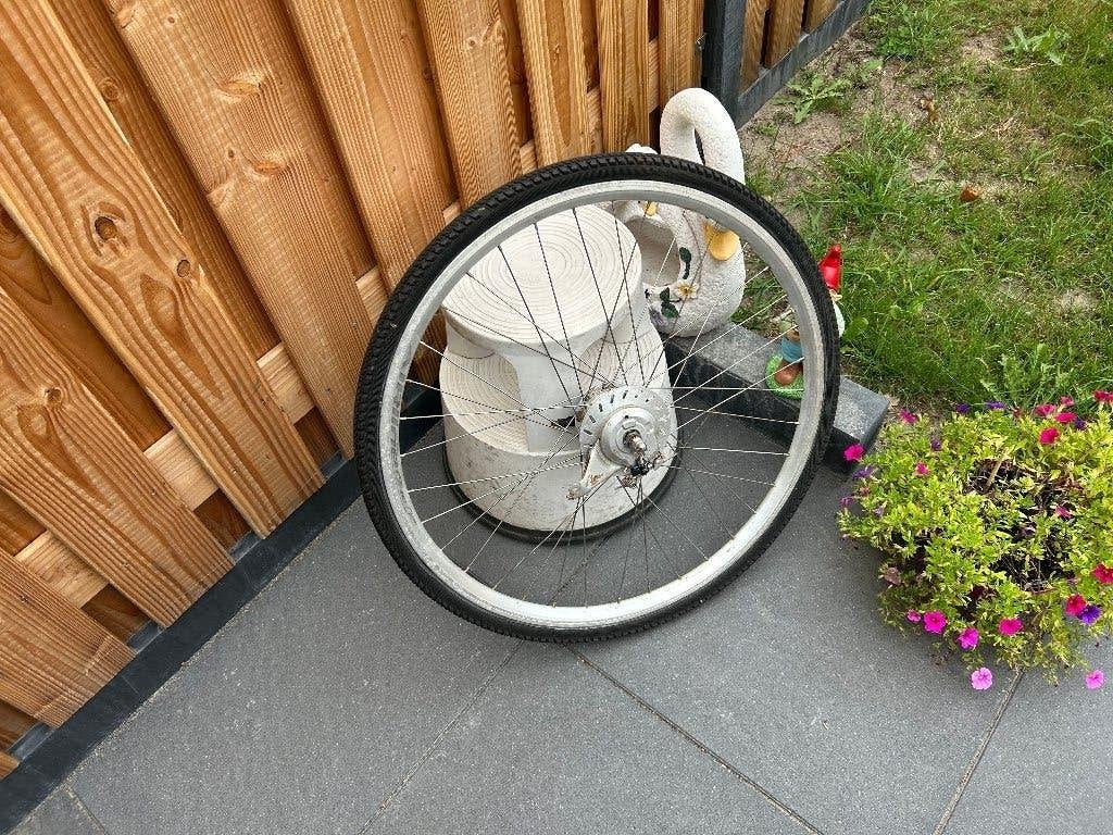 Achterwiel 28 inch 7 NEXUS versnellingen rollerbrakes, Wiel, Gebruikt, Ophalen of Verzenden, Aluminium