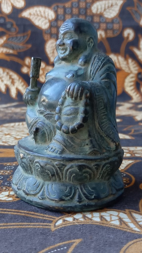 Mooi zwaar antiek Chinees brons beeldje van Boeddha 11 cm., Antiek en Kunst, Handgemaakt, Ophalen of Verzenden, China, Brons