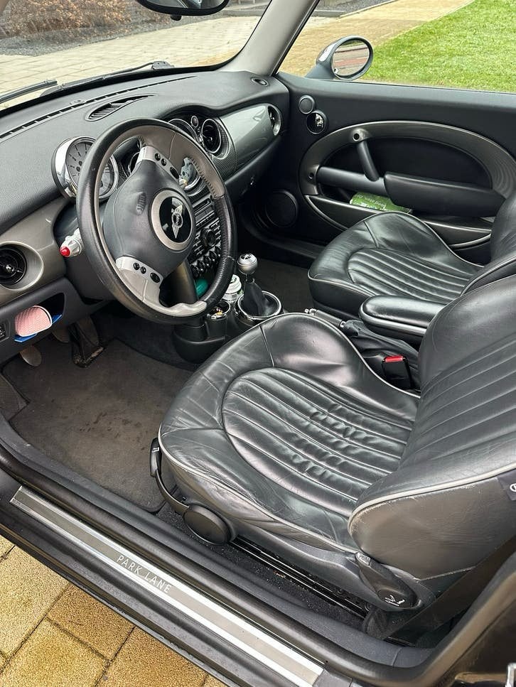 MINI COOPER PARK LANE 1.6 APK NIEUWE ORIGINELE UITLAAT, Voorwielaandrijving, 4 cilinders, 4 stoelen, Zwart