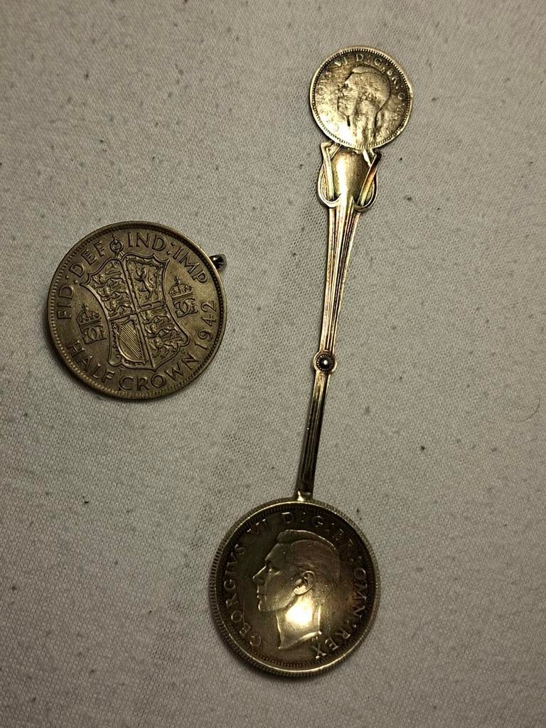 Engels oorlogs zilverwerken sieraden, Antiek en Kunst, Ophalen of Verzenden, Zilver