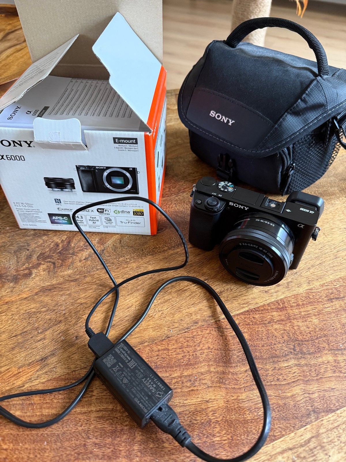 Sony Alpha 6000, Audio, Tv en Foto, Ophalen, Zo goed als nieuw, 24 megapixels, Sony