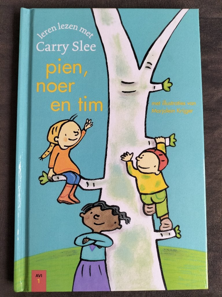 Leren lezen met Carry Slee - pien, noer en tim 3-in-1/ Avi 1, Ophalen of Verzenden, Zo goed als nieuw, Fictie algemeen