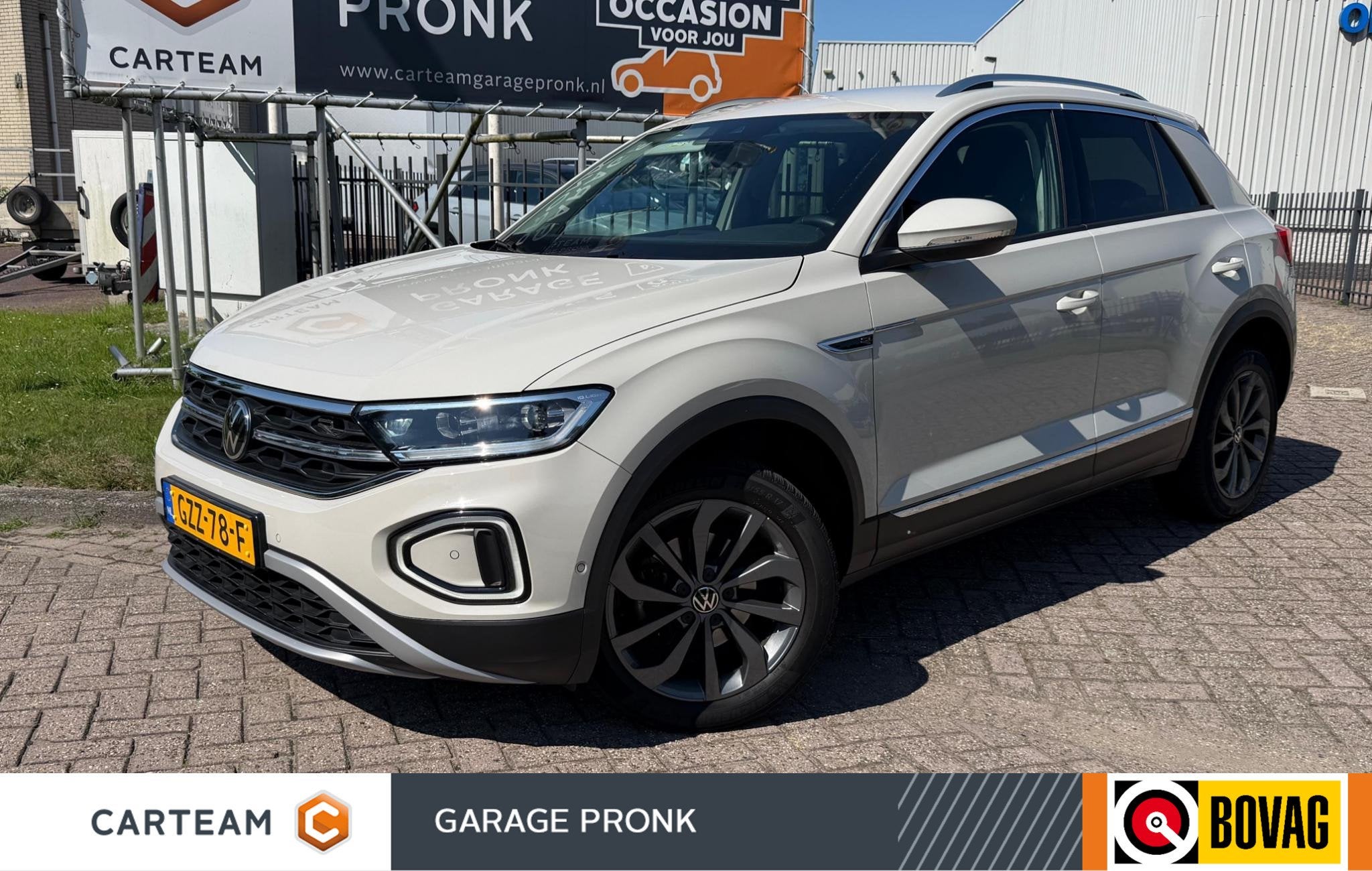 Volkswagen T-Roc 1.5 TSI R-Line ACC/CARPLAY/CAMERA/KEYLESS, 4 cilinders, 150 pk, Bedrijf, Automatische klimaatregeling