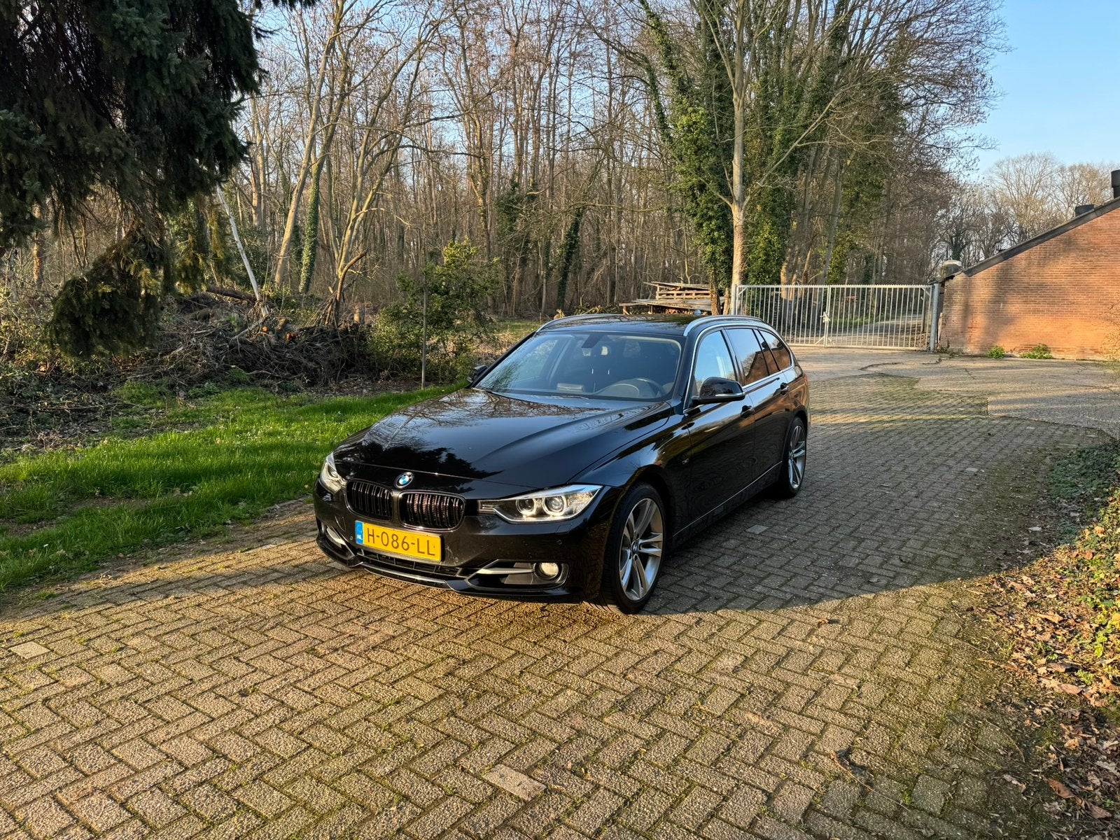 Bmw 320i f31, Auto's, Stof, Zwart, Zwart, Stationwagon