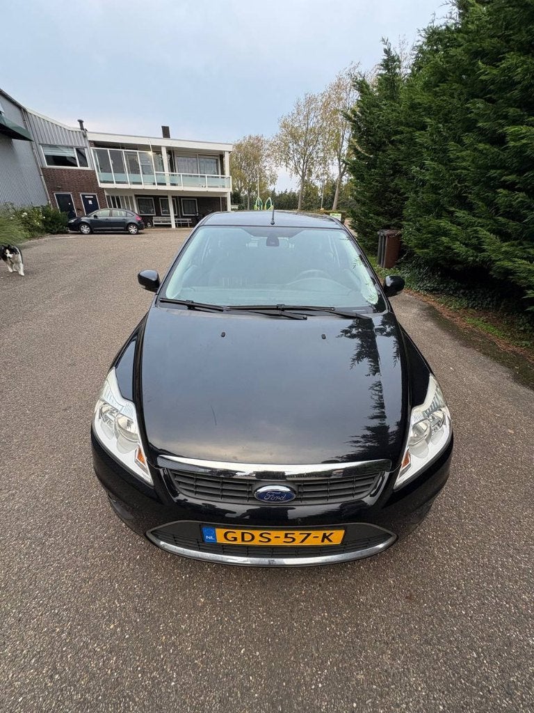 Ford Focus 1.6 85KW 5D 2010 Zwart, 1596 cc, 15 km/l, 625 kg, 4 cilinders