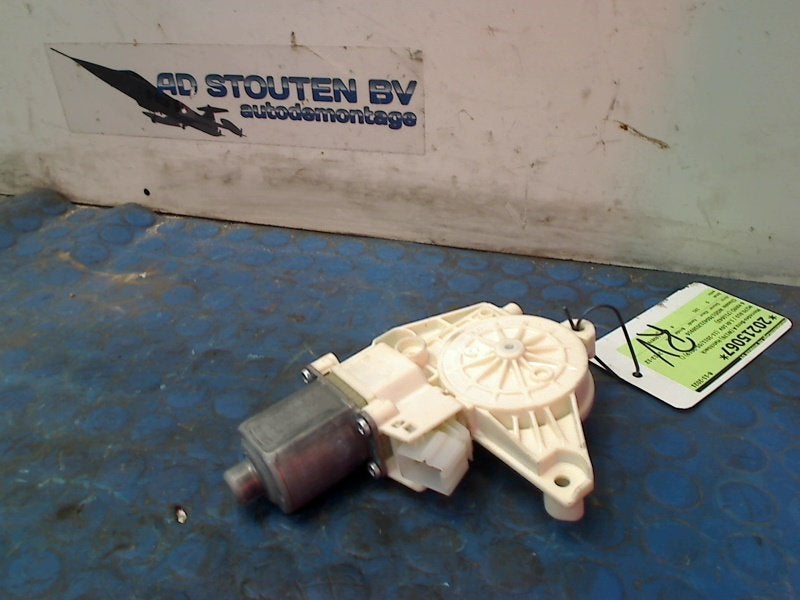 Motor Raammechaniek Rechts Voor A (W176) 2012, Gebruikt, Mercedes-Benz AG, Mercedes-Benz, Mercedesstraße 120, Stuttgart 70372, , Duitsland