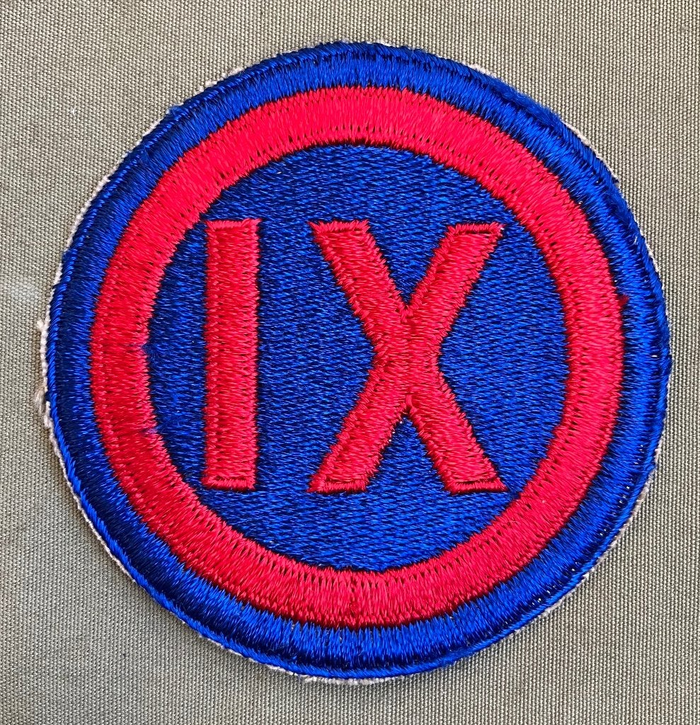 US WW2 Shoulder Patch - 9th Army Corps PTO, Ophalen of Verzenden, Landmacht, Amerika, Embleem of Badge