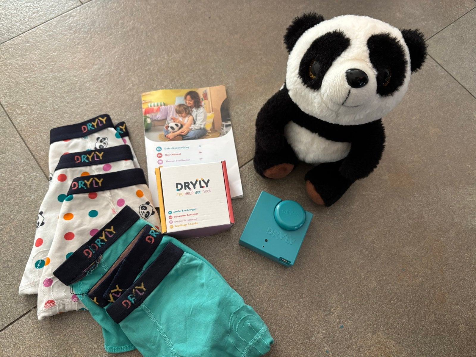 Dryly bedplassysteem, panda knuffel en onderbroeken 134/140, Ophalen, Zo goed als nieuw, Jongen of Meisje