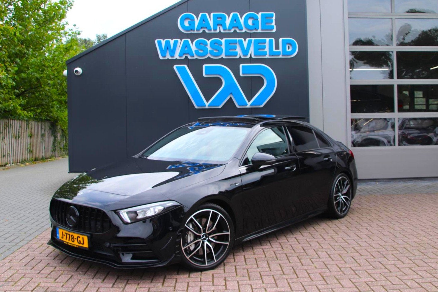 Mercedes A-klasse AMG 35 Limousine AMG 306pk 4Matic Aero Pak, Auto's, Mercedes-Benz, 4 cilinders, Zwart, Bedrijf, 1470 kg