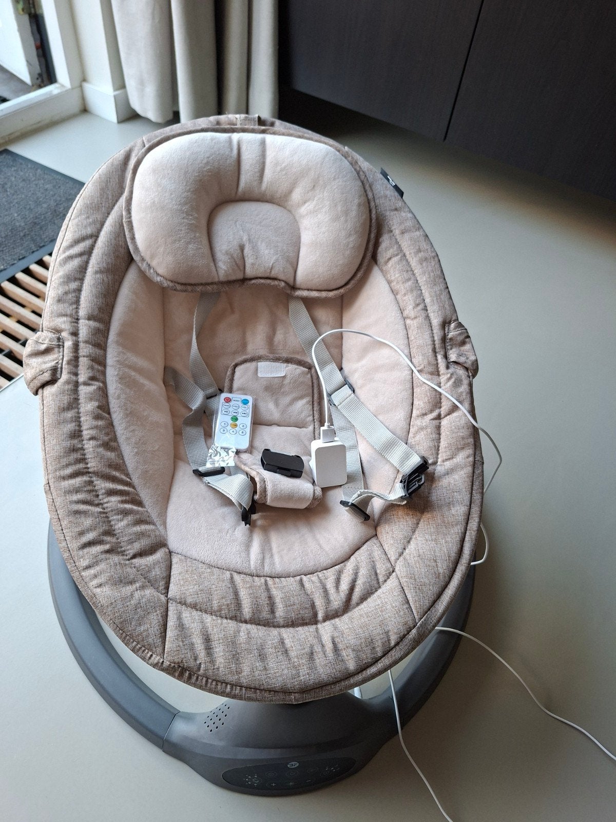 Elektrische schommelstoel, Kinderen en Baby's, Ophalen, Zo goed als nieuw