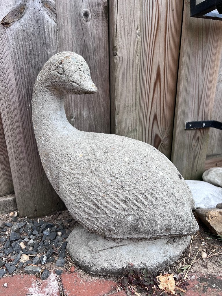 Tuinbeeld beton Gans  40 cm H  en  30 br ophalen  Elst (U), Tuin en Terras, Ophalen, Zo goed als nieuw, Beton, Dierenbeeld
