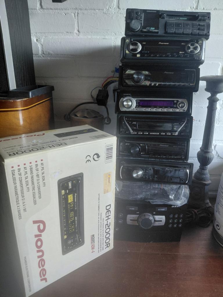 Div autoradio's, Ophalen