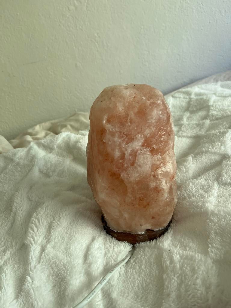 Himalaya Zoutlamp - Natuurlijke Roze Zoutkristal Lamp, Huis en Inrichting, Lampen | Tafellampen, Ophalen of Verzenden, Zo goed als nieuw