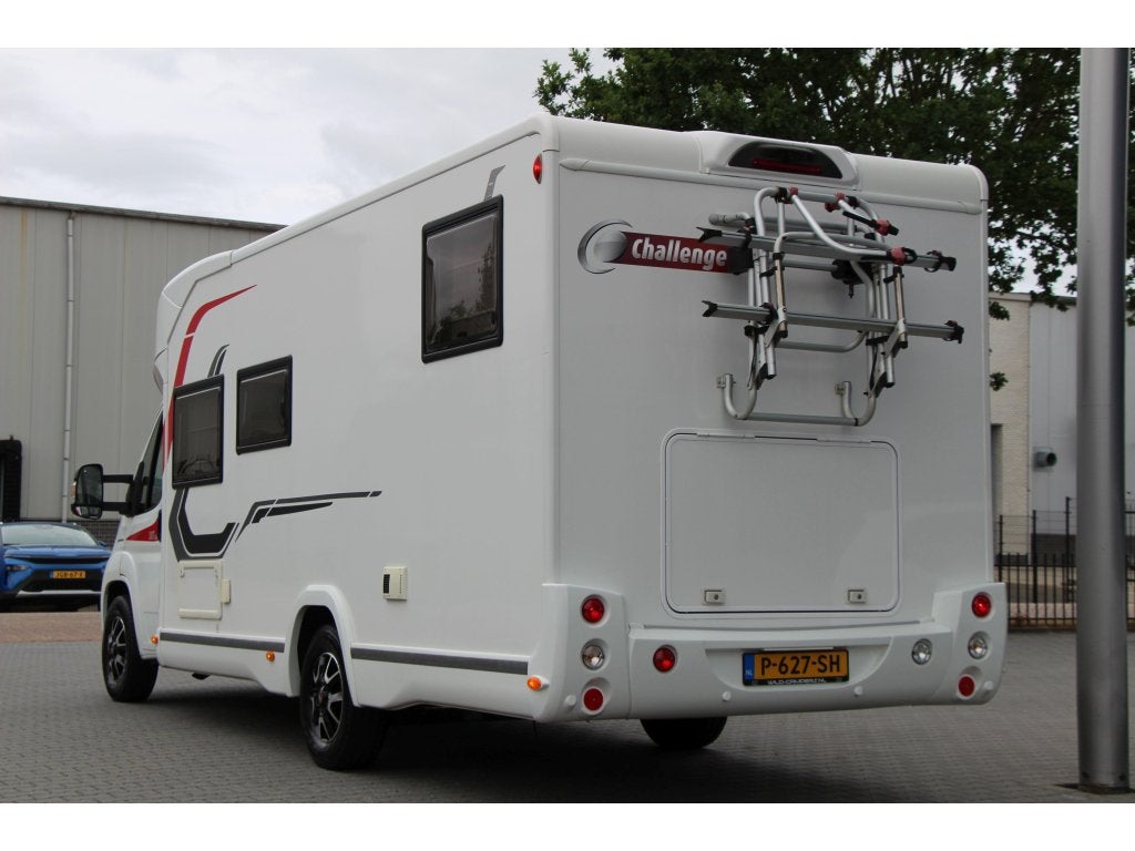 Challenger Graphite 387GA - EURO6 - ENKELE BEDDEN + HEFBED, Ringverwarming, Fiat, 7 tot 8 meter, Bedrijf