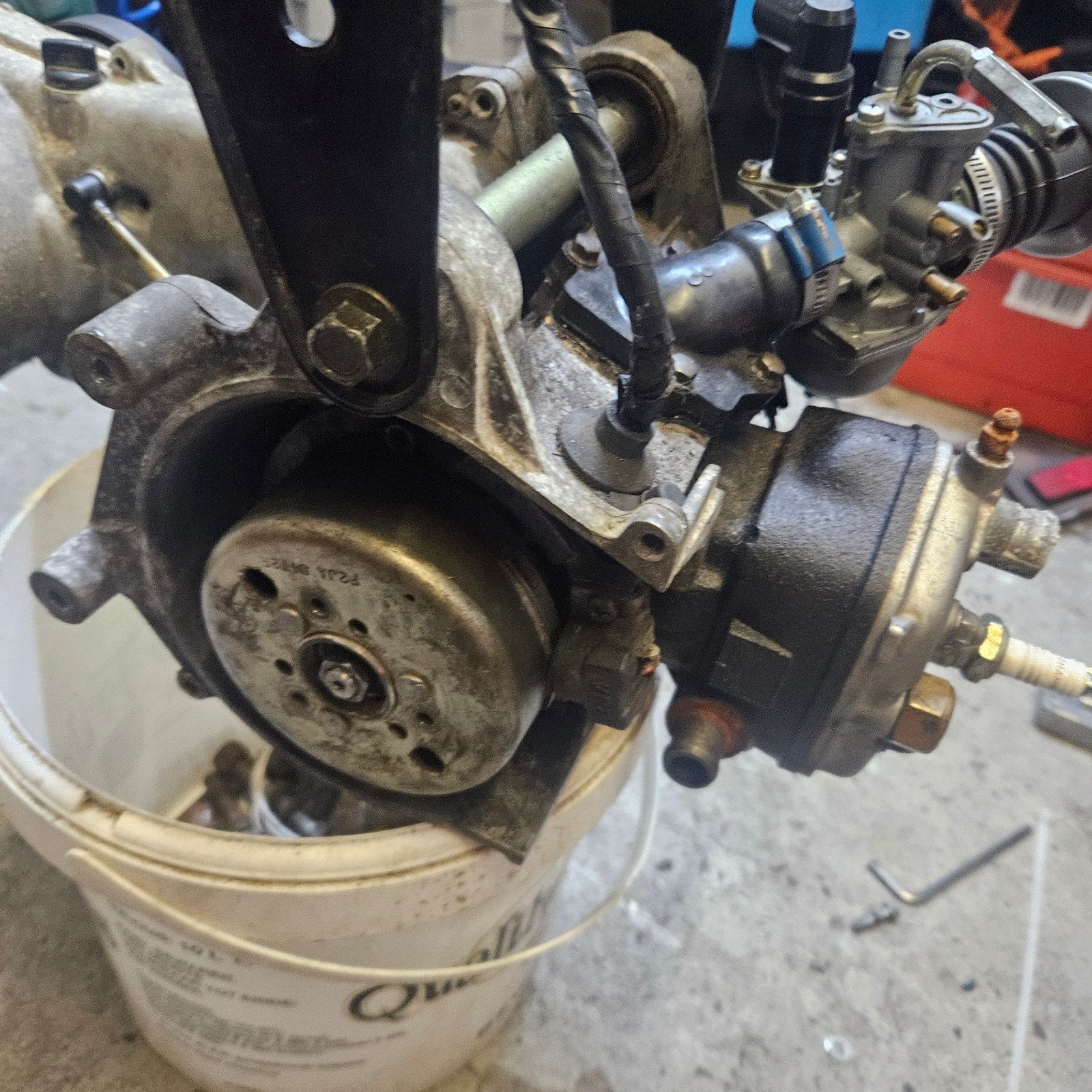 watergekoeld 50cc quad blok Minarelli 10inch, Ophalen