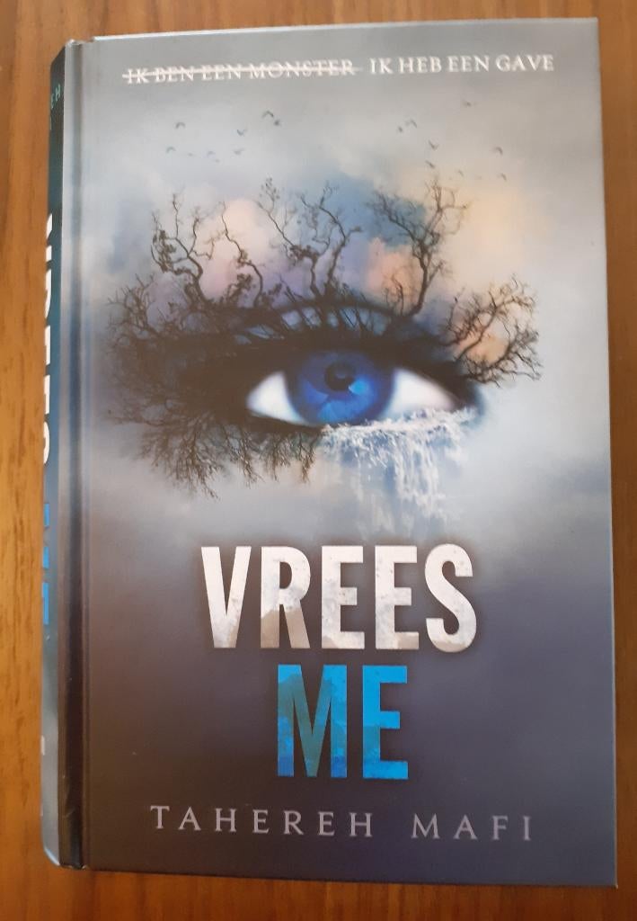 Touching Juliette- serie. 1. Vrees me. Tahereh Mafi., Boeken, Ophalen of Verzenden, Gelezen, Tahereh Mafi