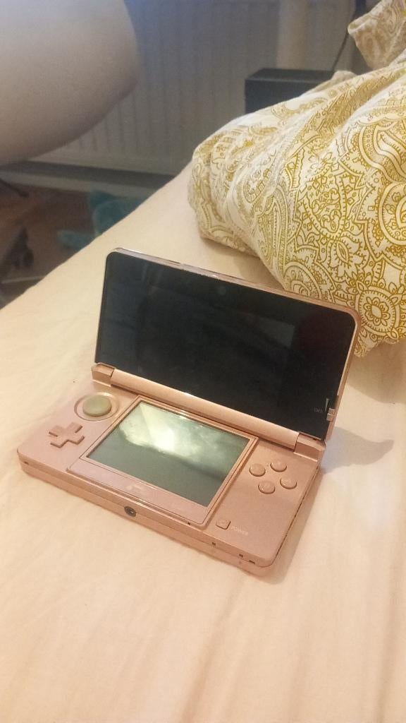 Nintendo 3ds, Spelcomputers en Games, Spelcomputers | Nintendo DS, Gebruikt, Ophalen of Verzenden, Roze, Met beschermhoes of tas