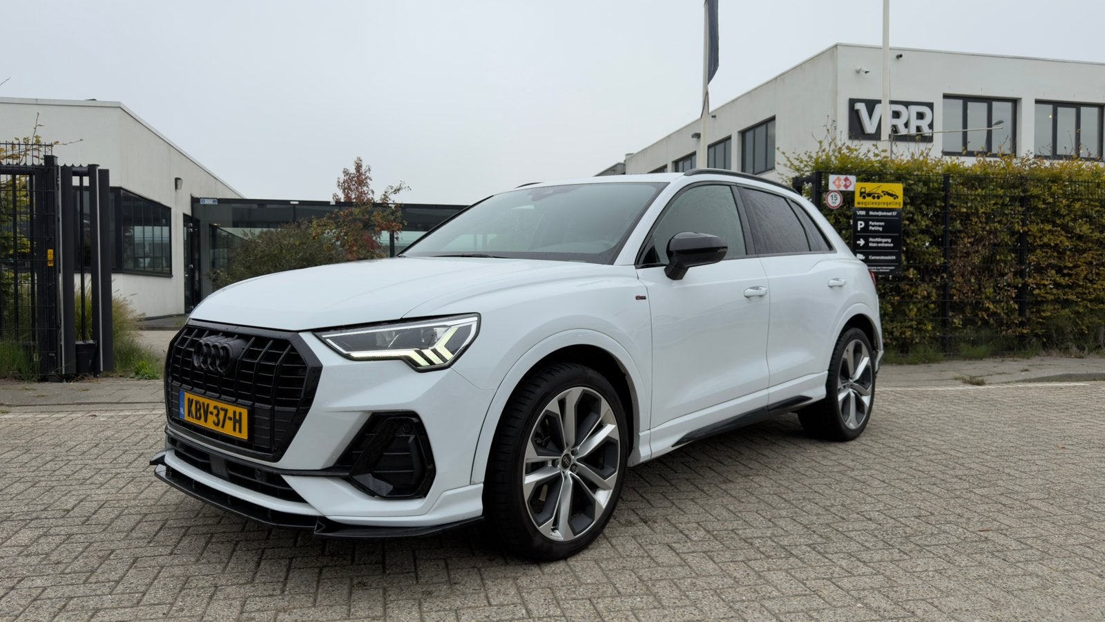 Audi Q3 35 Tfsi 150pk S Tronic 2020 W Panodak Achter Schade